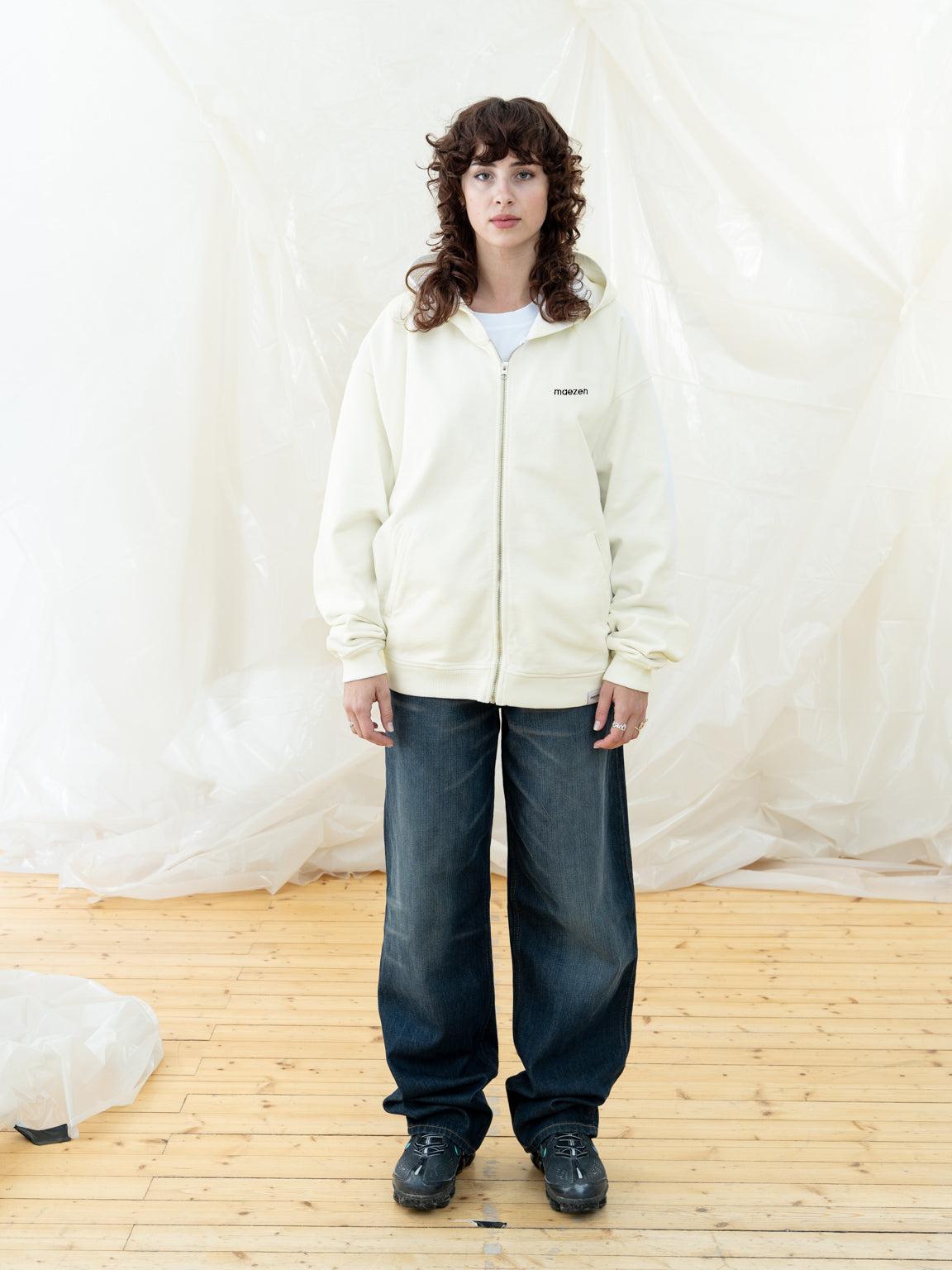Morning Setup | Zip Hoodie Creme – maezen