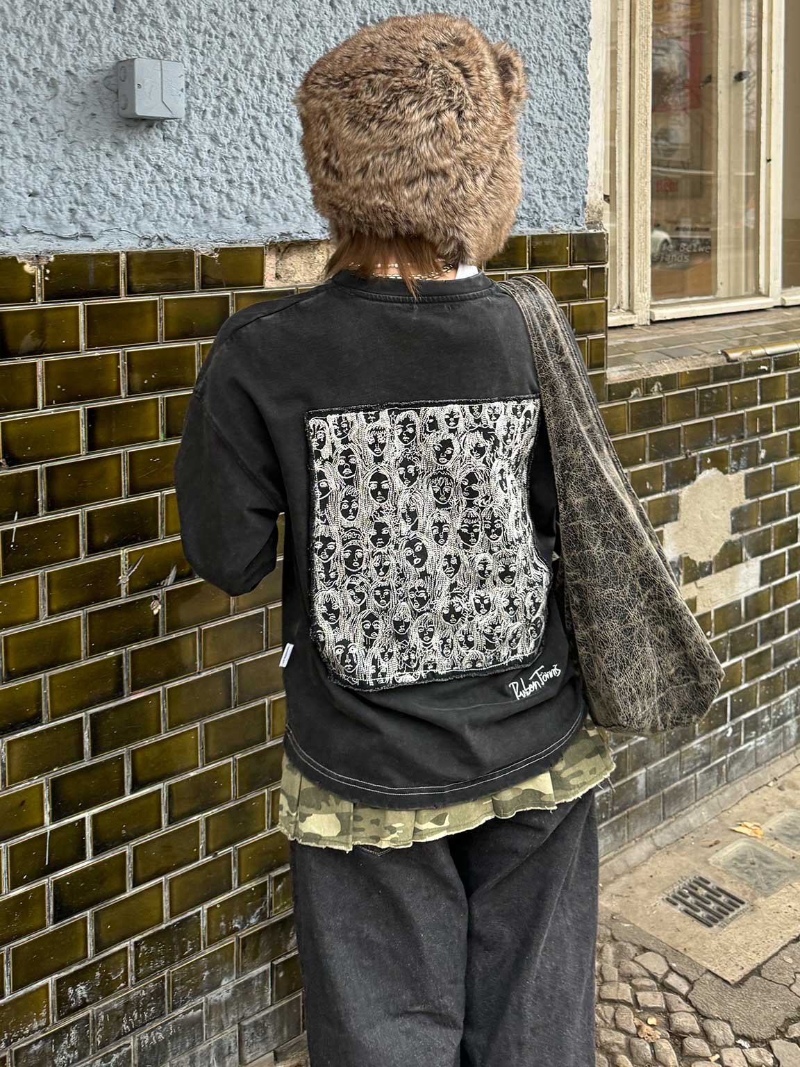 Internet Faces | Longsleeve Washed Black – maezen