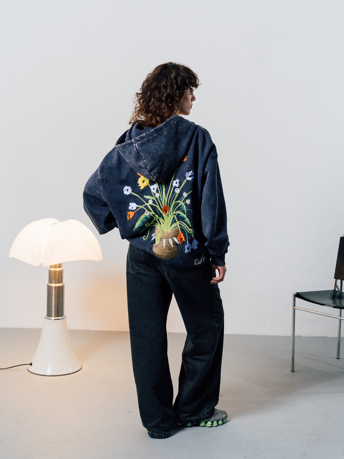 【Paragraph】23FW★ no.70 FLOWER CROSS STITCH HOODIE Christianartworkshop Modern Style Floral Cross Virgin Mary